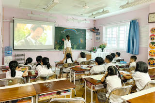 Thầy cô giáo thời kỳ 4.0: Vượt qua thách thức, nắm bắt cơ hội