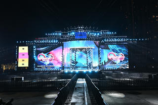 Hé lộ sân khấu choáng ngợp của siêu nhạc hội 8WONDER Winter trước giờ G