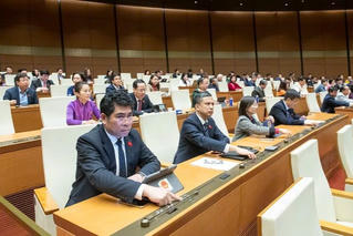 Quốc hội 'chốt' đầu tư tuyến đường sắt Lào Cai - Hà Nội - Hải Phòng và Nhà máy điện hạt nhân Ninh Thuận