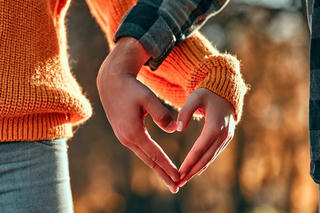 Định hướng cảm xúc tình yêu cho người trẻ