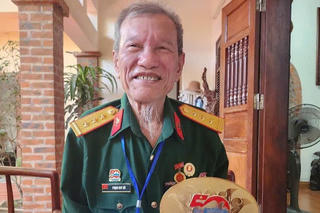 Cựu chiến binh Phạm Duy Đô xúc động kể giờ phút phất cờ giải phóng tại Dinh Độc Lập