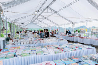 Tìm giải pháp tăng tốc chuyển đổi số ngành xuất bản