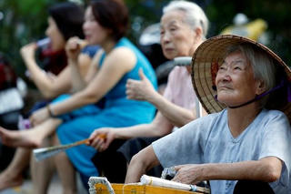 Giải pháp thích ứng già hóa dân số