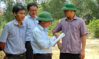 Hà Tĩnh: Bốc toàn bộ chất thải của Formosa tại trang trại đi nơi khác 