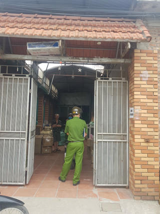 Kho hàng gia dụng “trá hình” dưới mác quán cafe “Ấn Tượng“