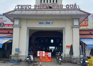 Cần thơ: Ảnh hưởng dịch, tiểu thương chợ truyền thống dè dặt nhập hàng Tết