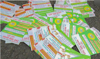 Hậu Giang: Bắt hai thanh niên rải 5000 tờ rơi quảng cáo cho vay tiền