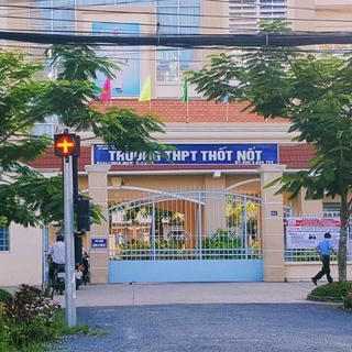 Cần Thơ: Trao giải cuộc thi tìm hiểu về an toàn giao thông cho các cá nhân, tập thể trường THPT