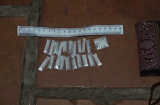 Đồng Tháp: Bắt quả tang 4 đối tượng tàng trữ chất ma túy