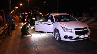 Vĩnh Long: Bắt 3 đối tượng có dấu hiệu tàng trữ trái phép chất ma túy