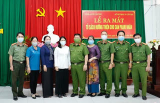 Cần Thơ: Công an Thành phố ra mắt tủ sách giúp can, phạm nhân hoàn lương