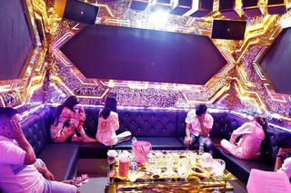 19 nam nữ mở “tiệc ma túy” tại quán Karaoke