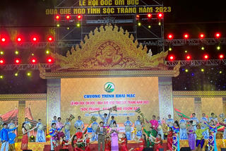 Tưng bừng Lễ hội Óoc Om Bóc - Đua ghe Ngo năm 2023