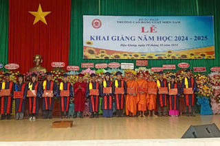 Trường Cao đẳng Luật miền Nam khai giảng năm học mới, trao bằng tốt nghiệp cho 175 sinh viên