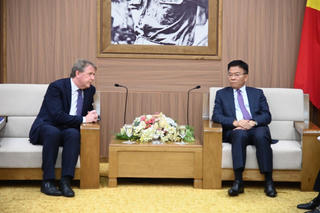 Tiếp tục thúc đẩy, tăng cường mối quan hệ hợp tác trong lĩnh vực pháp luật và tư pháp