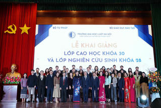 Trường Đại học Luật Hà Nội: Khai giảng Lớp nghiên cứu sinh khoá 28 và Lớp cao học khoá 30