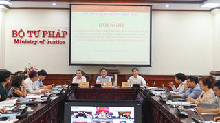 Nâng cao hiệu quả học tập, quán triệt, phổ biến, tổ chức triển khai thực hiện văn bản, nghị quyết của Đảng