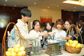 Trải nghiệm đồ ăn độc đáo, văn hoá trà đạo tại Tuần lễ Ẩm thực Hàn Quốc 2024