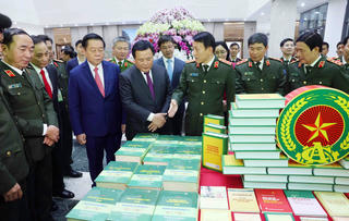 Bộ Công an giới thiệu cuốn sách của Tổng Bí thư Tô Lâm