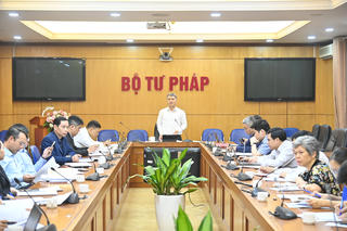 Xây dựng các cơ chế đặc thù cho công tác xây dựng và thi hành pháp luật