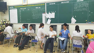 Ngày hội hiến máu nhân đạo tại trường THPT Lê Quý Đôn Hà Đông