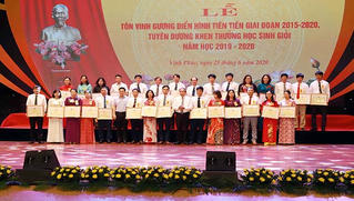 Tôn vinh điển hình tiên tiến ngành giáo dục Vĩnh Phúc giai đoạn 2015-2020