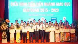 Tôn vinh cá nhân, tập thể điển hình tiên tiến ngành Giáo dục Phú Thọ