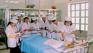 Trường Cao đẳng Y tế Phú Thọ thông báo tuyển sinh 2020