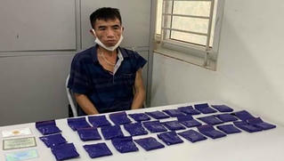 Bắt đối tượng vận chuyển 6.000 viên ma túy tổng hợp
