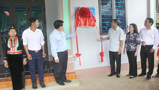 Bàn giao 107 căn nhà cho hộ nghèo tại Sốp Cộp, Sơn La