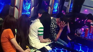 Hơn 20 thanh niên dương tính với ma túy trong quán karaoke Dubai