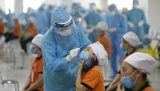 Dự kiến chiều nay (4/6) di chuyển 2.800 công nhân sang khu cách ly tập trung 