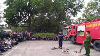 Cảnh báo về tình trạng giả danh công an để bán tài liệu không hợp pháp