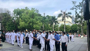 34 chiến sỹ áo trắng quê hương cách mạng tiếp tục đến tâm dịch