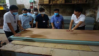 Nghiệm thu đề án “Hỗ trợ kinh phí đầu tư máy móc thiết bị tiên tiến trong sản xuất Mộc” tại Công ty TNHH Dịch vụ và Thương mại Trung Hiếu