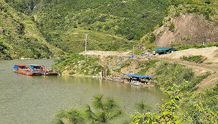 "Cát tặc" ngang nhiên hoạt động khi Huyện "im hơi lặng tiếng" trước báo cáo của Xã