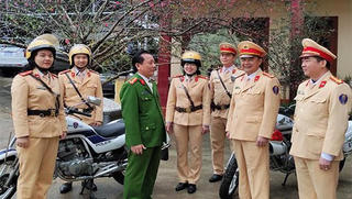 Tự hào truyền thống 76 năm xây dựng, chiến đấu và trưởng thành của lực lượng Cảnh sát giao thông Yên Bái