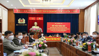 Bộ Công an tổ chức hội thảo khoa học trực tuyến xây dựng dự án Luật Lực lượng tham gia bảo vệ ANTT ở cơ sở và Luật Trật tự, ATGT đường bộ