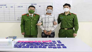 Bắt giữ đối tượng vận chuyển trái phép hơn 9.000 viên ma túy tổng hợp