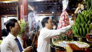 Phú Thọ tổ chức Lễ giỗ Đức Quốc Tổ Lạc Long Quân và dâng hương tưởng niệm Tổ Mẫu Âu Cơ