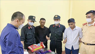 Vận chuyển trái phép 5.200 viên ma túy tổng hợp, 2 đối tượng bị bắt giữ