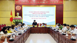 Thứ trưởng Bộ Tư pháp Đặng Hoàng Oanh làm việc tại Bắc Ninh