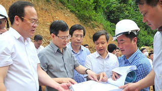 Chủ tịch UBND tỉnh Tuyên Quang kiểm tra tiến độ đầu tư công