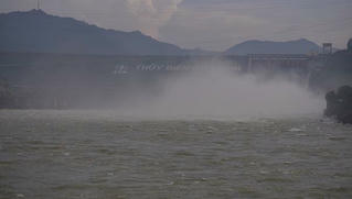 Đảm bảo an toàn khi xả lũ thủy điện Hòa Bình