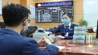 Lợi nhuận phân hoá, LienVietPostBank vẫn giữ phong độ