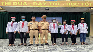 ATGT học đường tại Tam Dương, Vĩnh Phúc: 'Mỗi học sinh như một chiến sĩ CSGT'