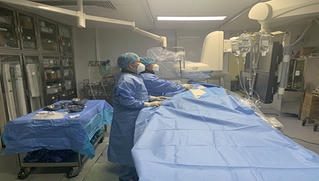 Bệnh viện Đa khoa tỉnh Phú Thọ phát triển kỹ thuật DSA - Tiêu chuẩn “vàng” trong chẩn đoán và điều trị bệnh lý mạch máu tạng và ngoại biên