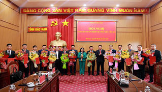 Bắc Kạn điều động, bổ nhiệm 13 cán bộ lãnh đạo chủ chốt