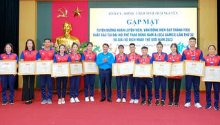 Thái Nguyên khen thưởng các VĐV đạt thành tích tại SEA Games 32