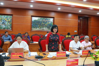 Thứ trưởng Bộ Tư pháp Đặng Hoàng Oanh làm việc tại Hòa Bình